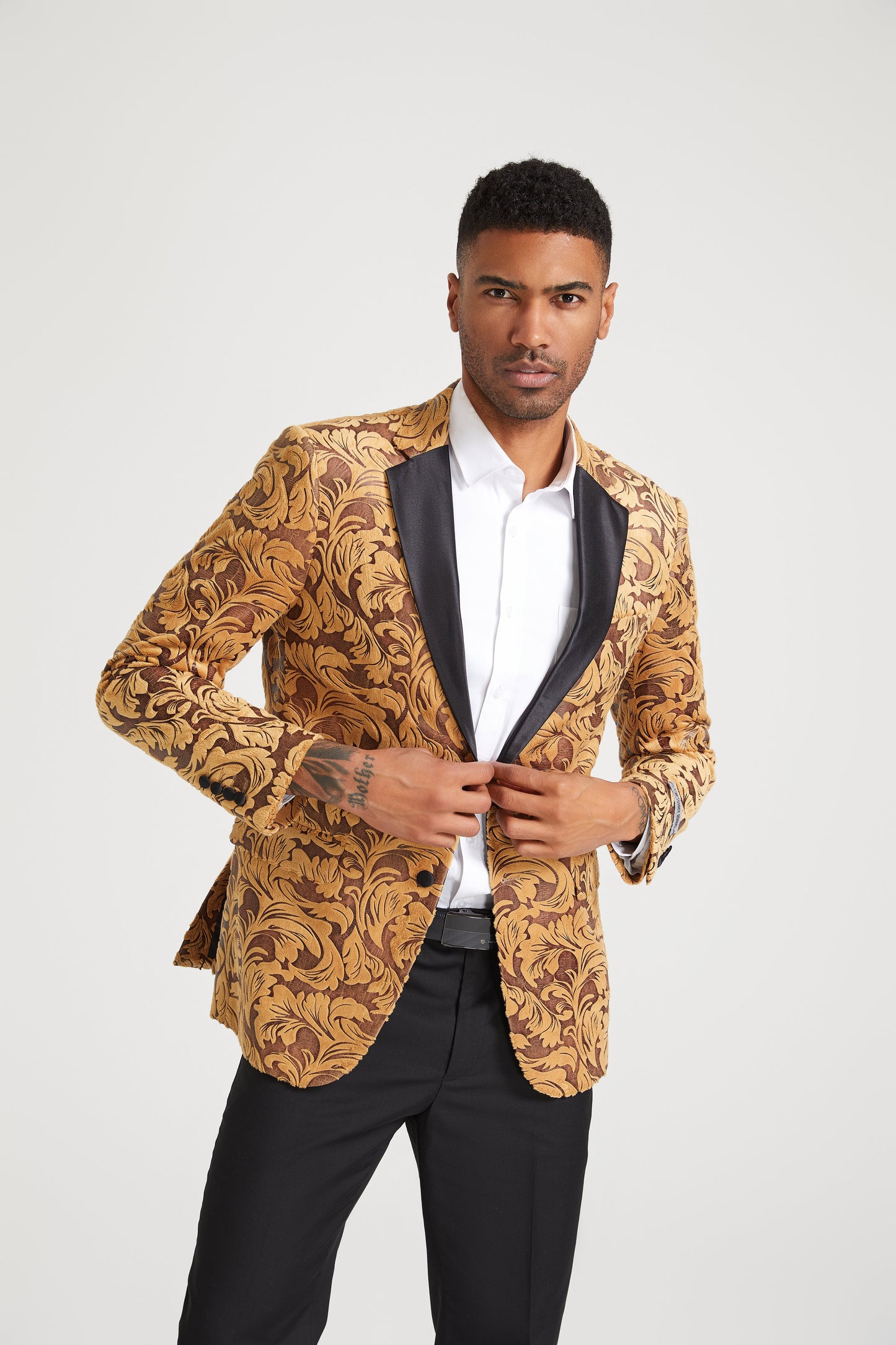 Gold Paisley Notch Lapel Stacy Adams Men's Hybrid Jacket